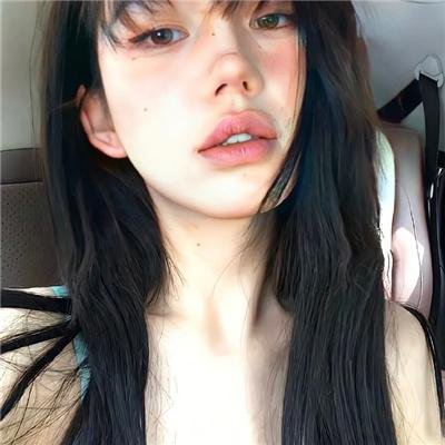 捆著你,困著我